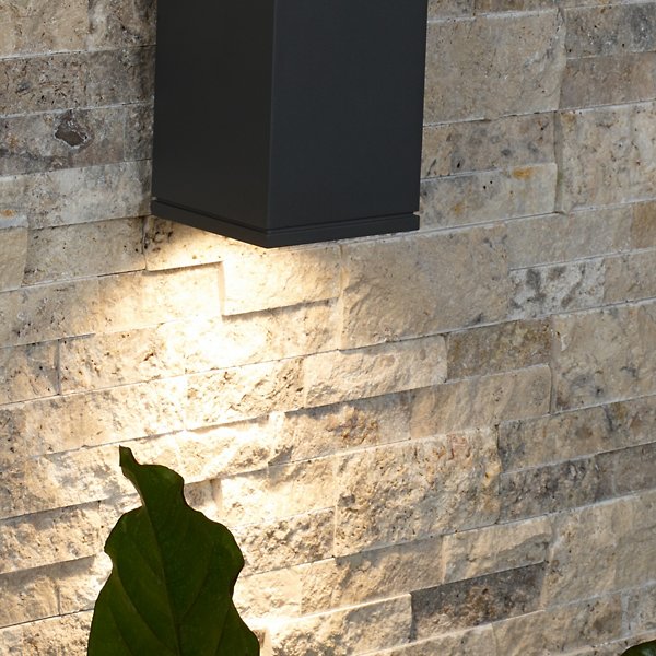 Tegel 18 Outdoor LED Downlight Wall Sconce