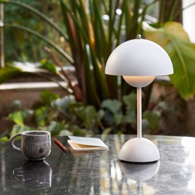 Flowerpot VP9 Rechargeable LED Table Lamp by andTradition at