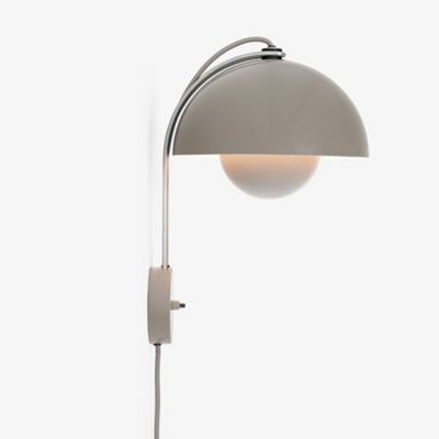 Flowerpot VP8 Plug-In Wall Sconce