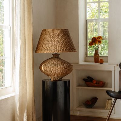 Nette Table Lamp