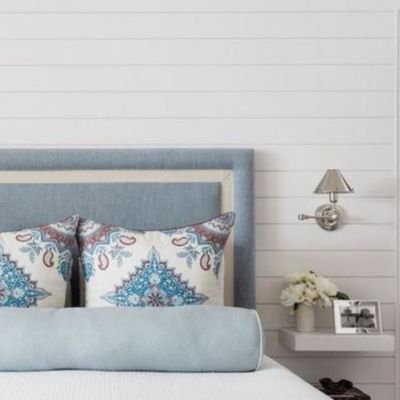 Anette Swing Arm Wall Sconce