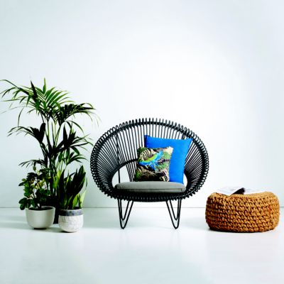 Roy Cocoon Outdoor Chair by Vincent Sheppard at Lumens.com