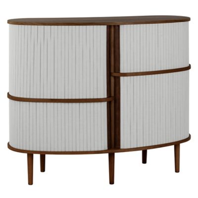Audacious Highboard