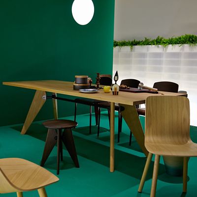 Shown in Natural Oak finish