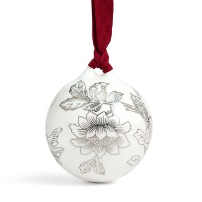 Festive Tonquin No 2 Ornament