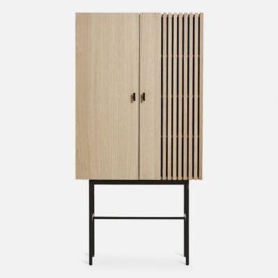 Jorrenix Platform Bed