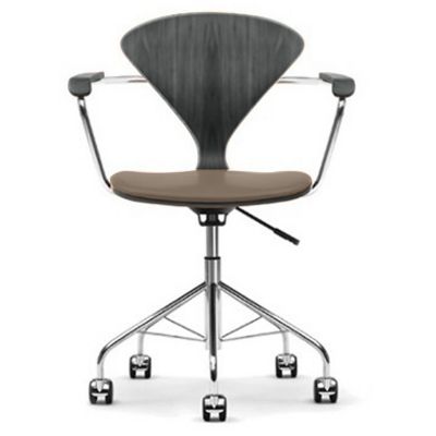 Cherner Chair Company Cherner Task Armchair with Seat Pad in Brown, Size: S