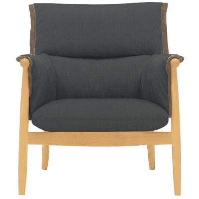 Carl Hansen E015 Embrace Lounge Chair - Color: Brown - E015-OAK OIL-DM2 180