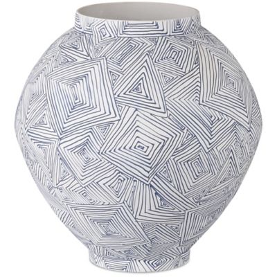 CNC2570803 Currey & Company Zag Vase - Color: White - Size: M sku CNC2570803