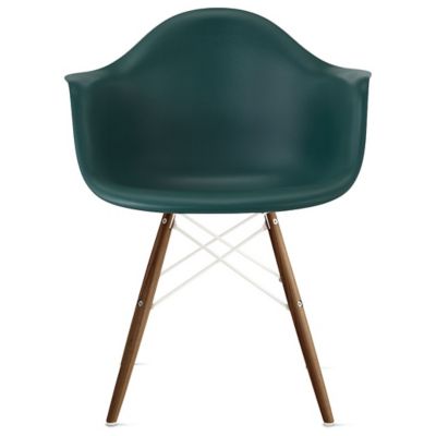 Herman Miller Eames Molded Plastic Armchair - Dowel Base - Color: Green - DAW.91OUEVGE9 - Herman Miller Authorized Retailer