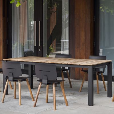 MACHAR Dining Table