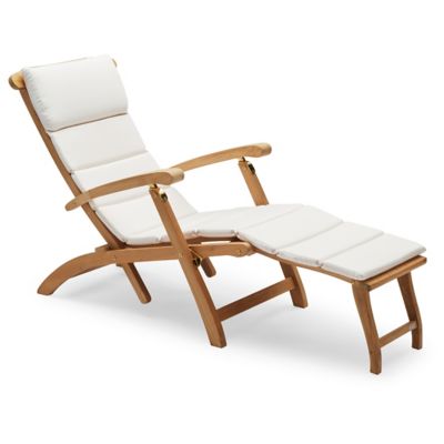 Fritz Hansen (Lightyears) Steamer Outdoor Deck Chair with Cushion - Color: 