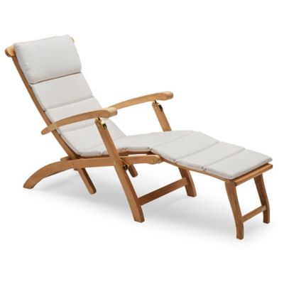 Fritz Hansen (Lightyears) Steamer Outdoor Deck Chair with Cushion - Color: 