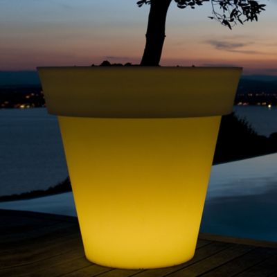 Gota Lighted Planter