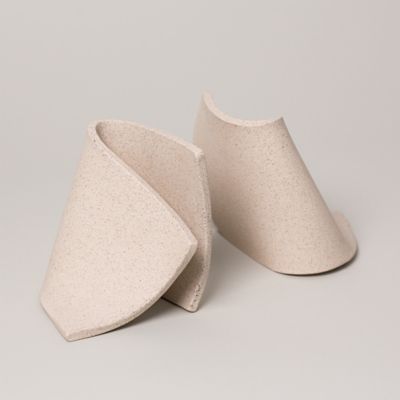 SIN Serra Bookends - Color: Beige - DEC-BK-SERRA-SAND