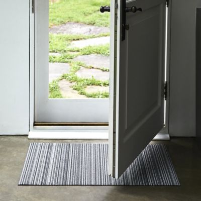 Chilewich Skinny Stripe Shag Indoor/Outdoor Mat - Color: Grey - Size: Big M