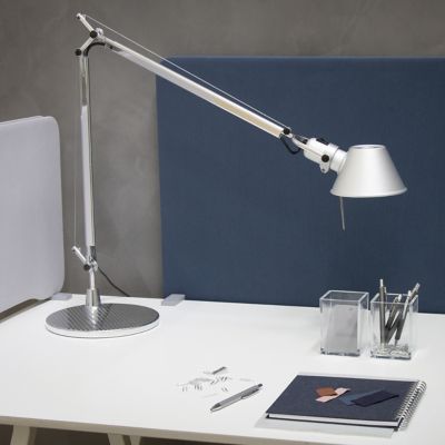 Shown in Aluminum finish, Table Base, in use