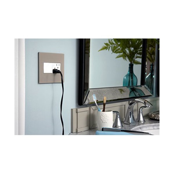 Energy-Saving On/Off Outlet