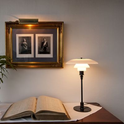 Shown in Black Chrome finish, in use