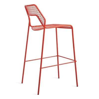 Shown in Humble Red color, Bar size