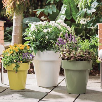 Outdoor Living Best Bets: 10 Home Accessories to Help You Spring into Spring