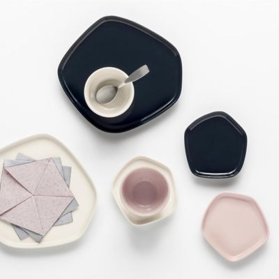 Kitchen 10 Stunning Serving Pieces